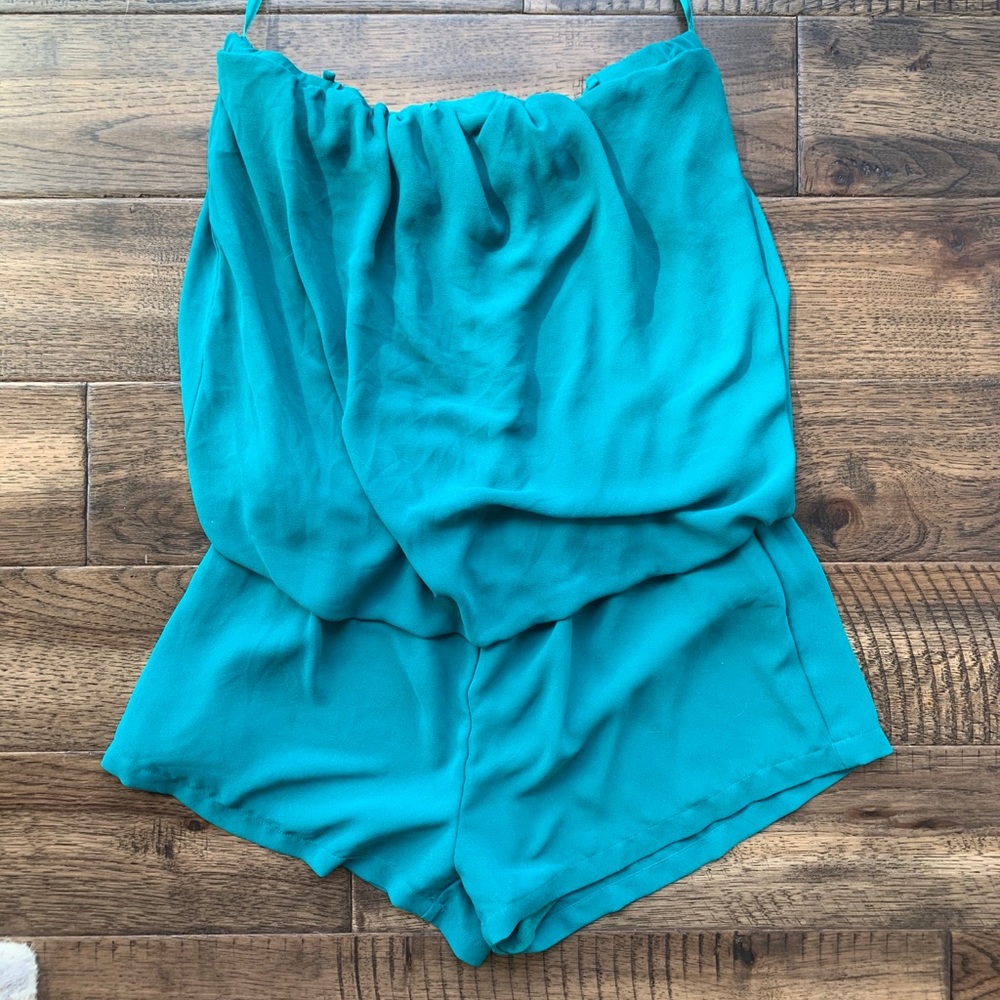 Strapless romper